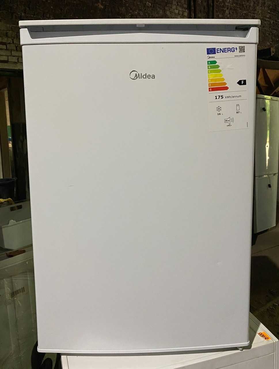 Міні холодильник Midea MDRD168FGF01 ( 86 см) з Європи