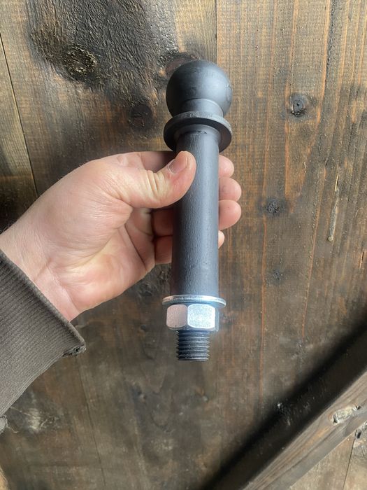 Палець з яблуком 30 мм для трактора з різьбою фаркоп навісне