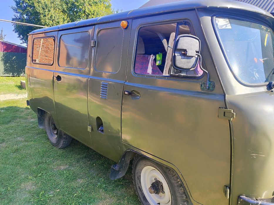 фургон малотонажний