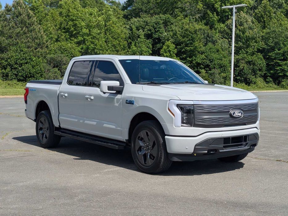 2024 Ford F-150 Lightning Lariat SuperCrew