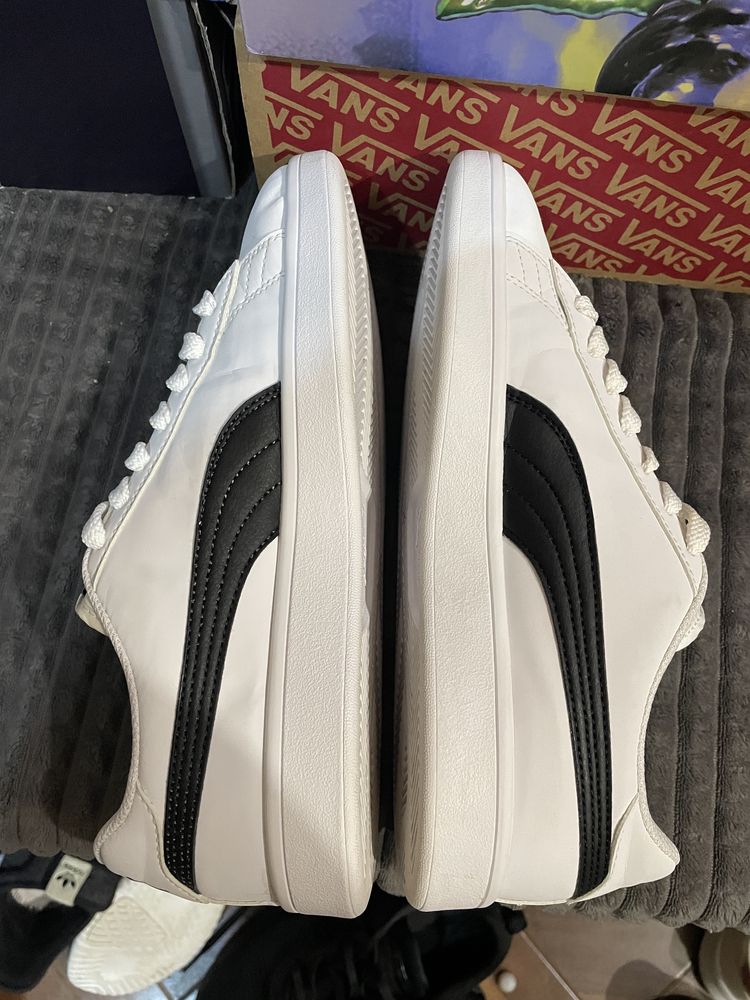 Оригінальні кросівки Puma Smash v2 40(25,5см)