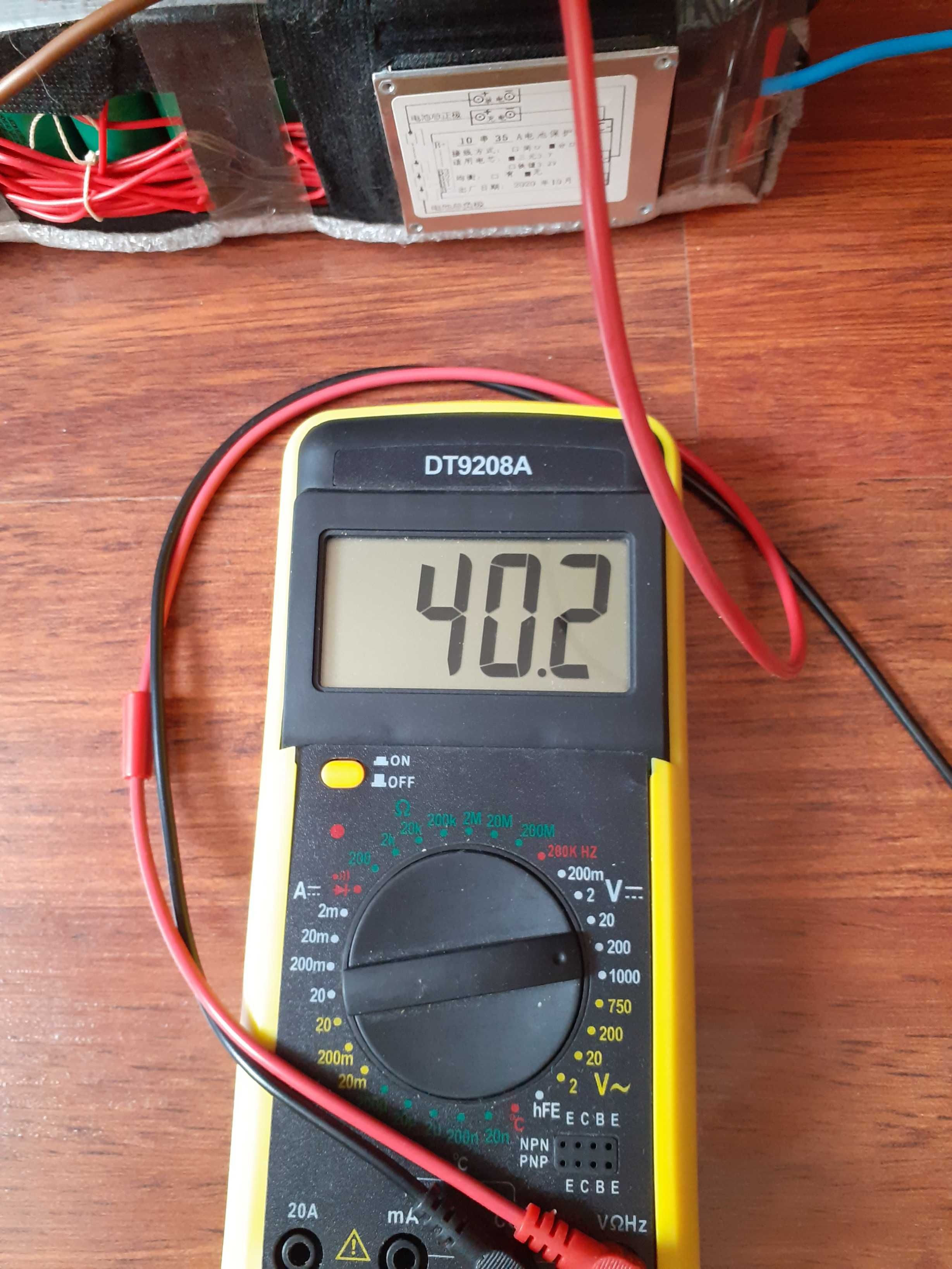 Акумулятор літієвий з платою BMS 42,5V вольт, 21,7A ампер.