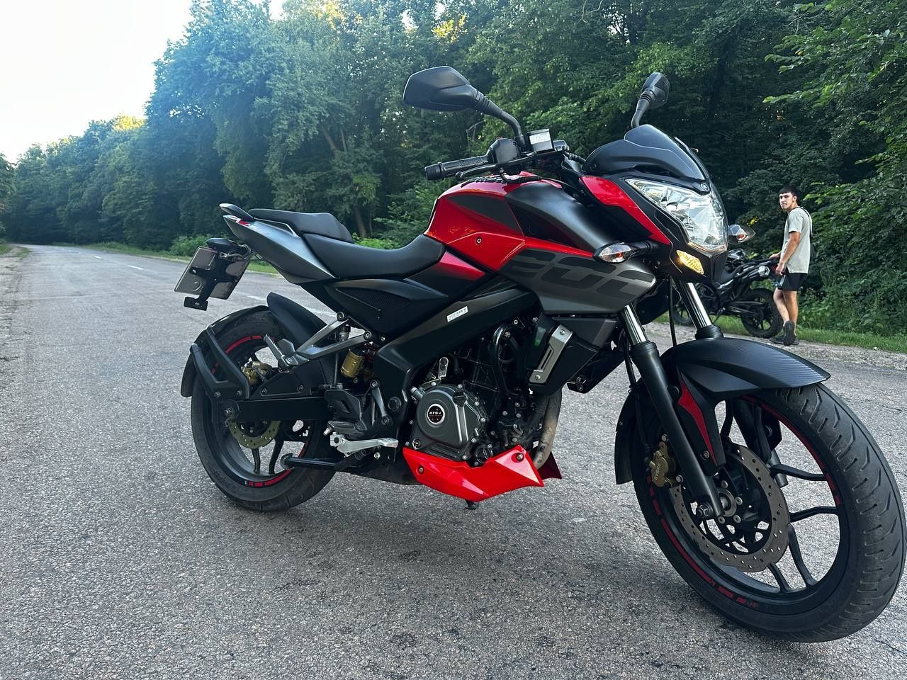 Мотоцикл Bajaj Pulsar ns 200