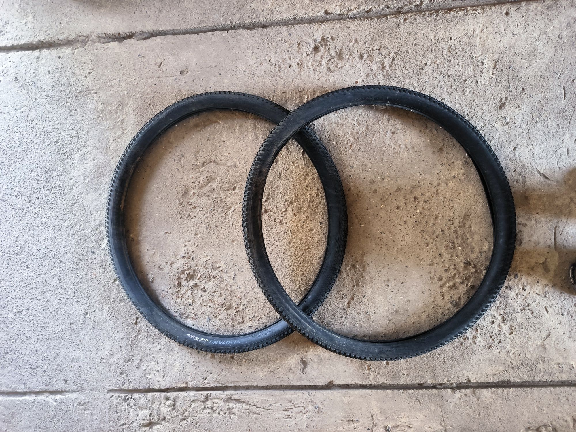 Покришки Maxxis + Набір покришок у подарунок