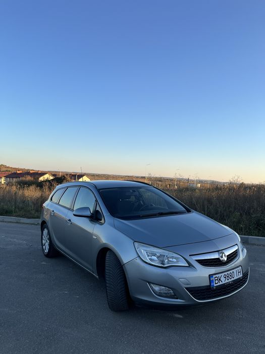 OPEL Astra 2.0D.