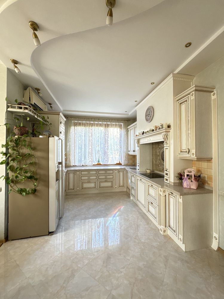 Продаж Розкішного Будинку с. Липини, Луцький район