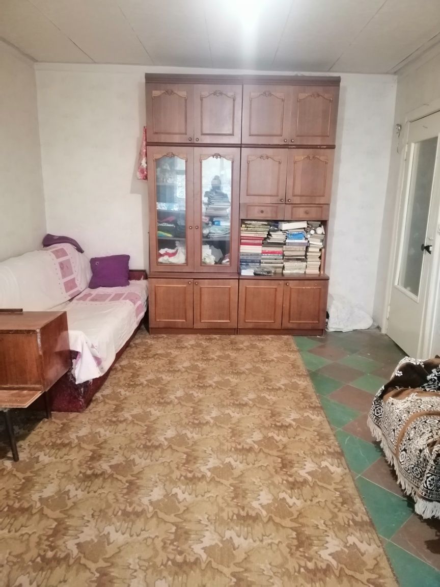 Сдам двух комнатную квартиру в Новомосковске.