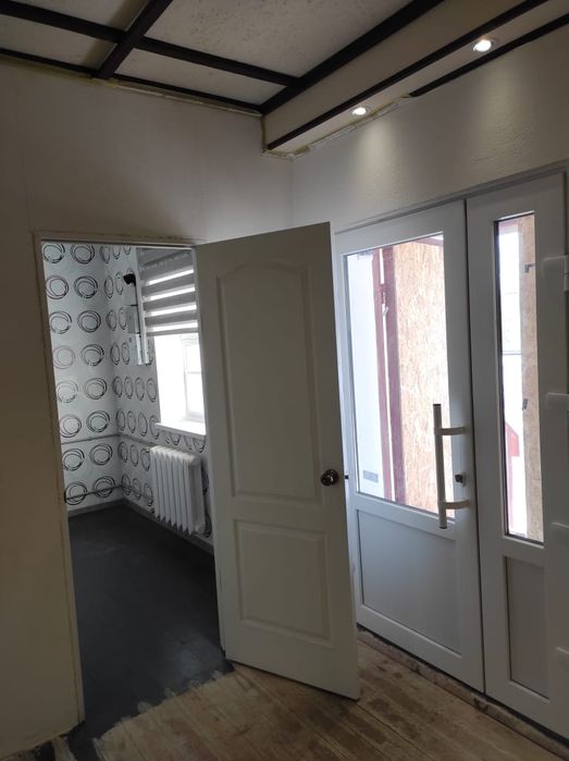 Продам комерційне приміщення, площа 71.7кв.м.