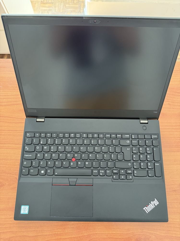 Portátil Lenovo T580 15.6/8GB RAM/512GB SSD/i7