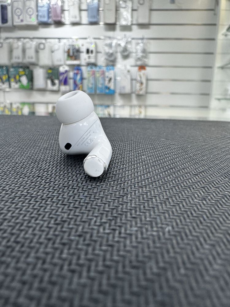Б/У Оригінальний Лівий Навушник Apple AirPods Pro 1(A2084) Left