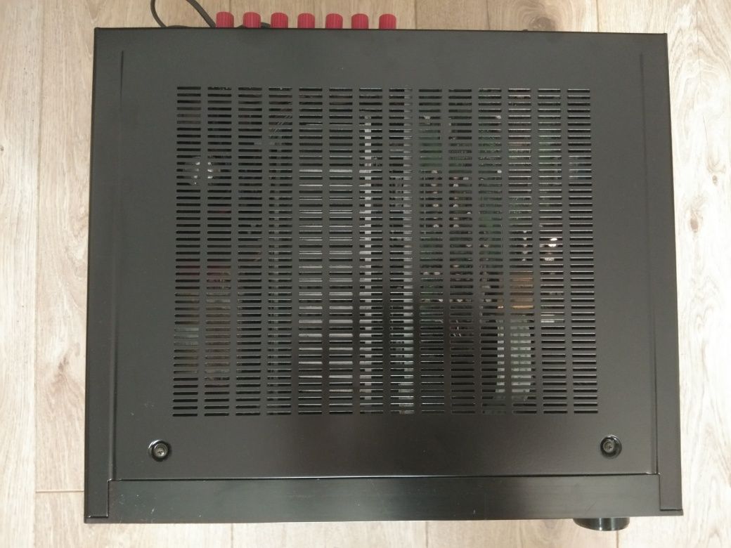 Na sprzedaż wzmacniacz Tuner Sony STR-DB-930 QS.