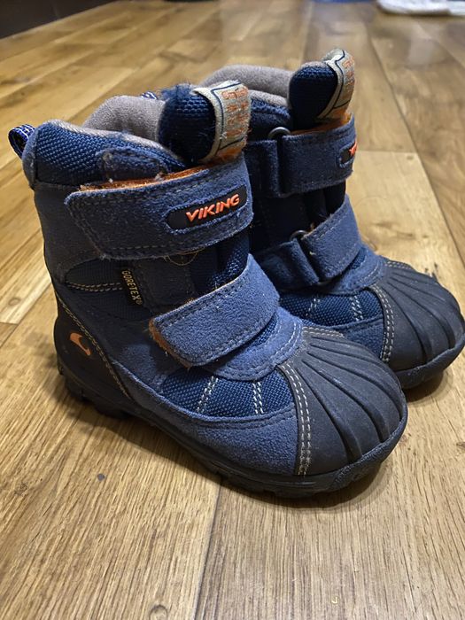 Зимові черевики viking на хлопчика 23 р
