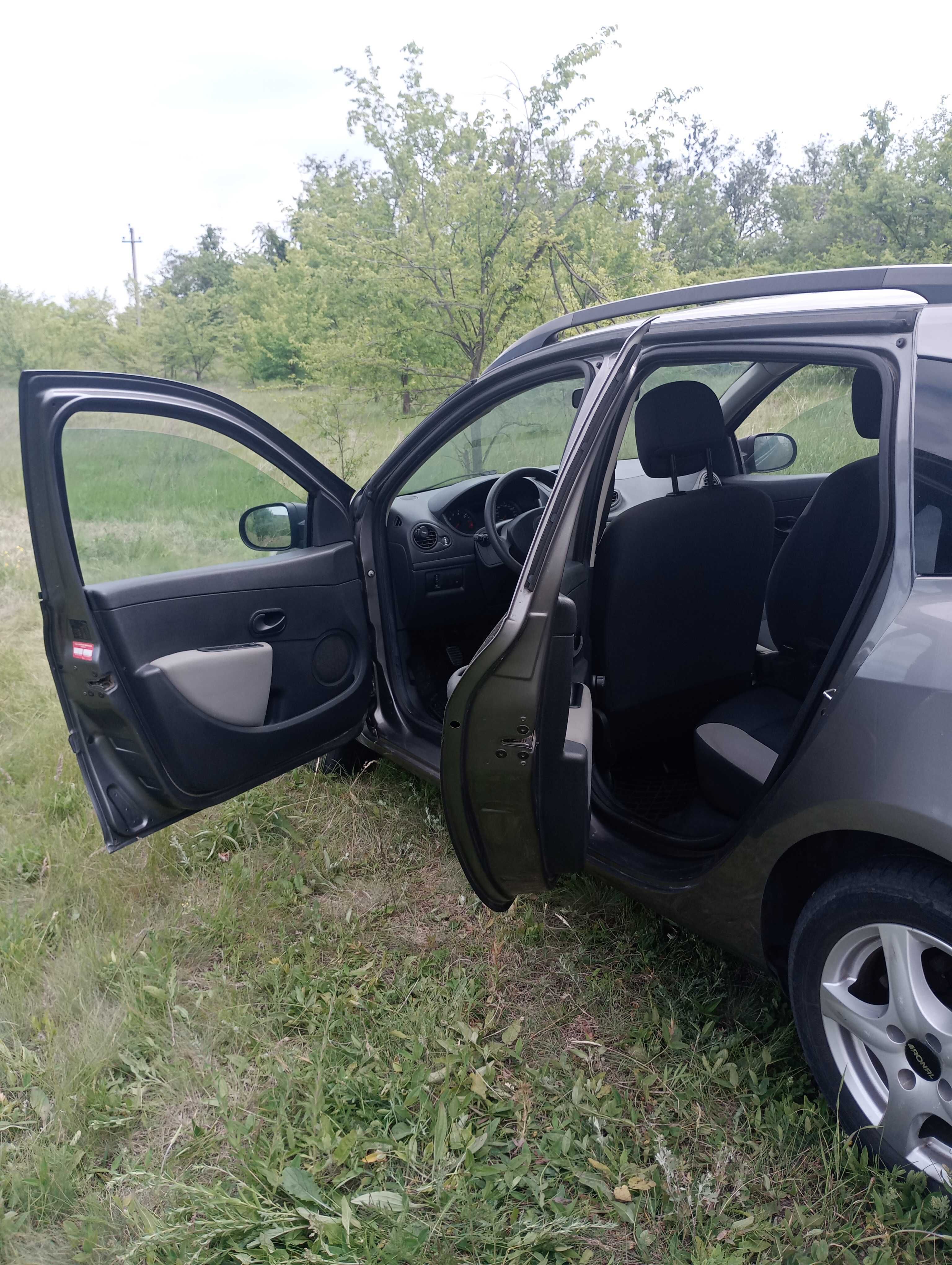 Продам Renault Clio 2010 року