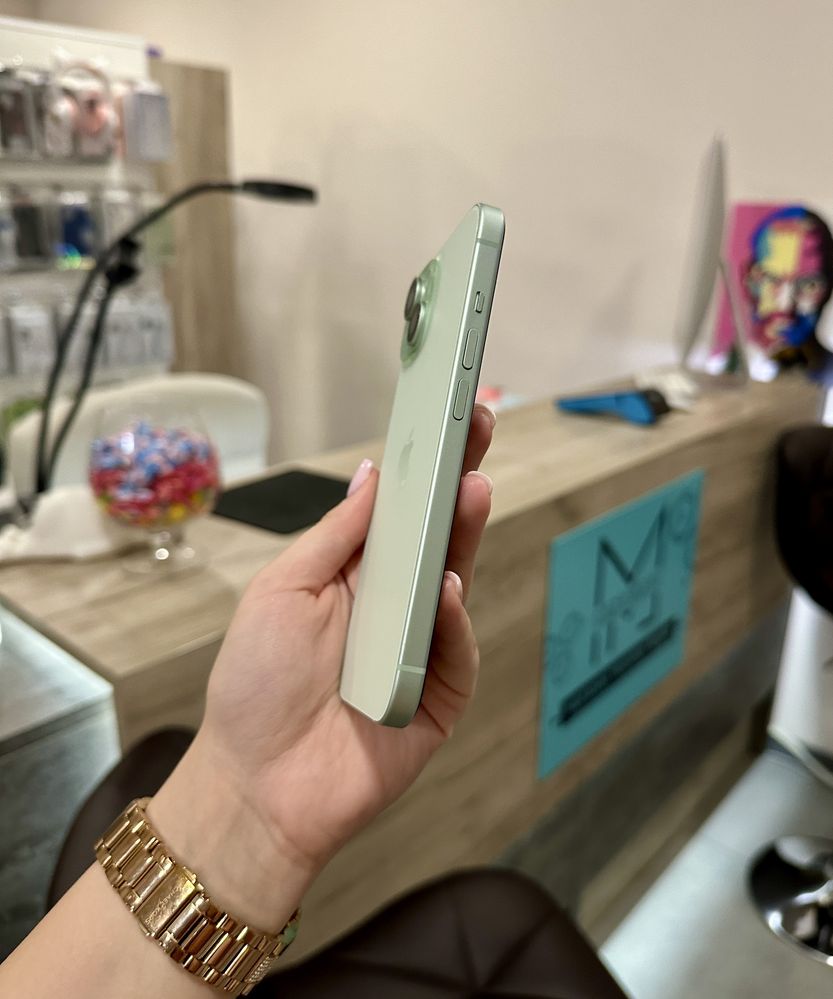 Iphone 15 128 Gb 100% Акб 3 цикли Green Розстрочка Обмін Магазин