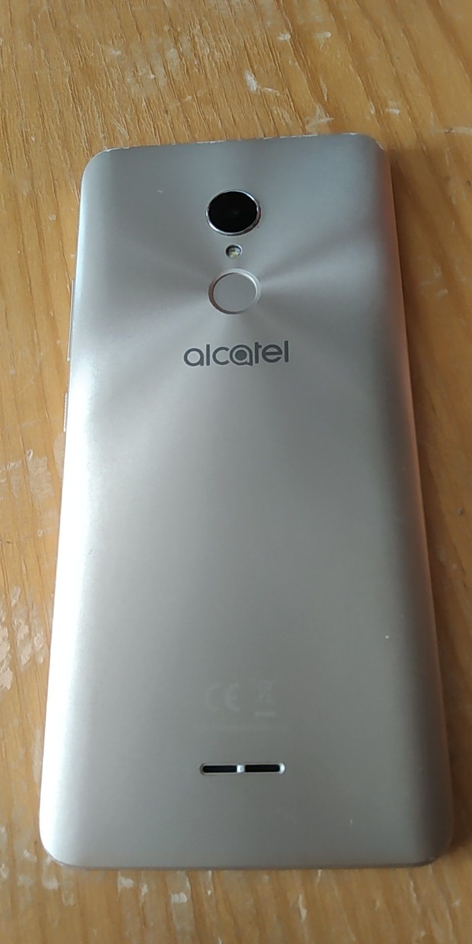 Telemóvel Alcatel c/avaria