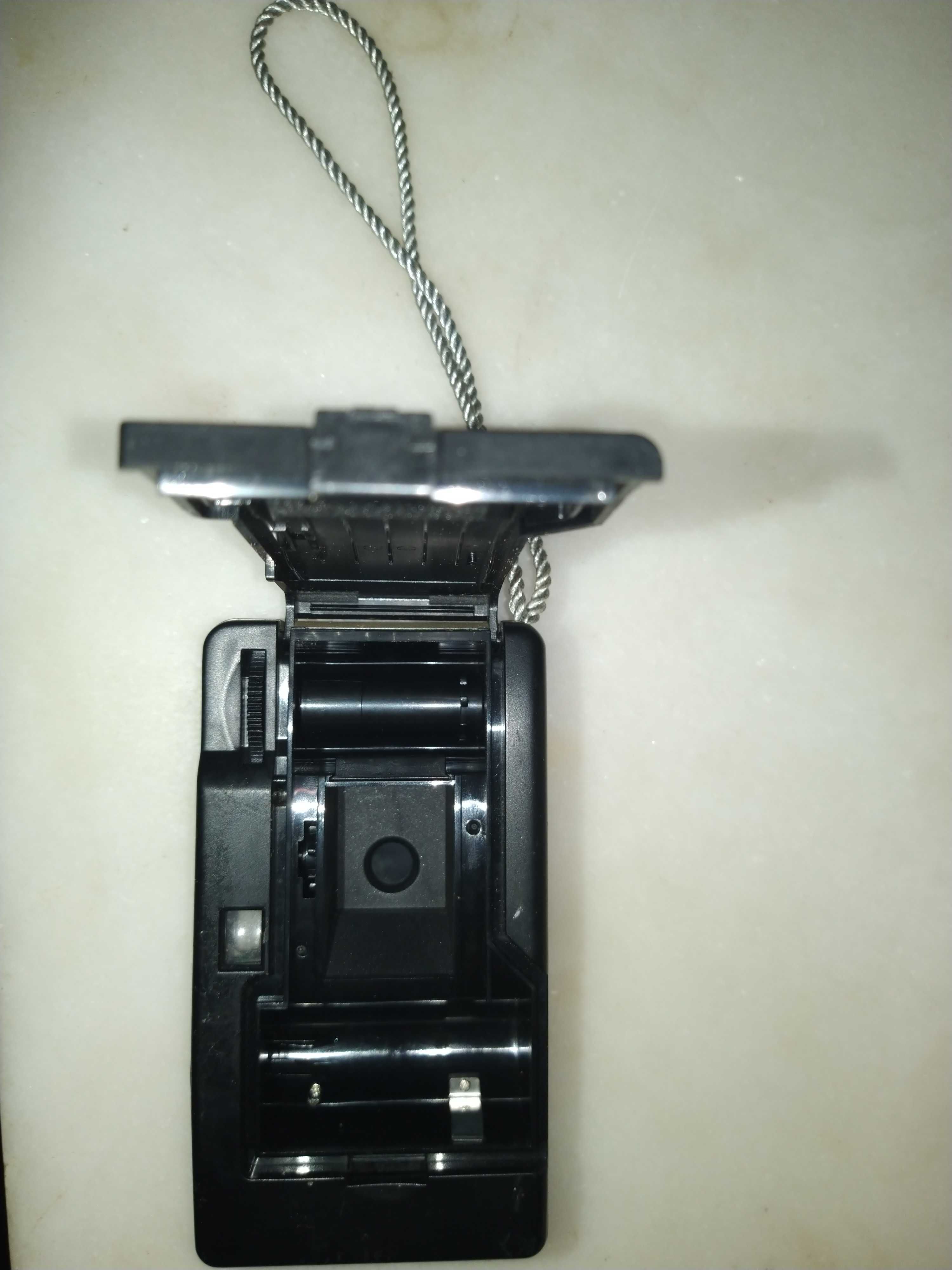 Máquina fotográfica de rolo