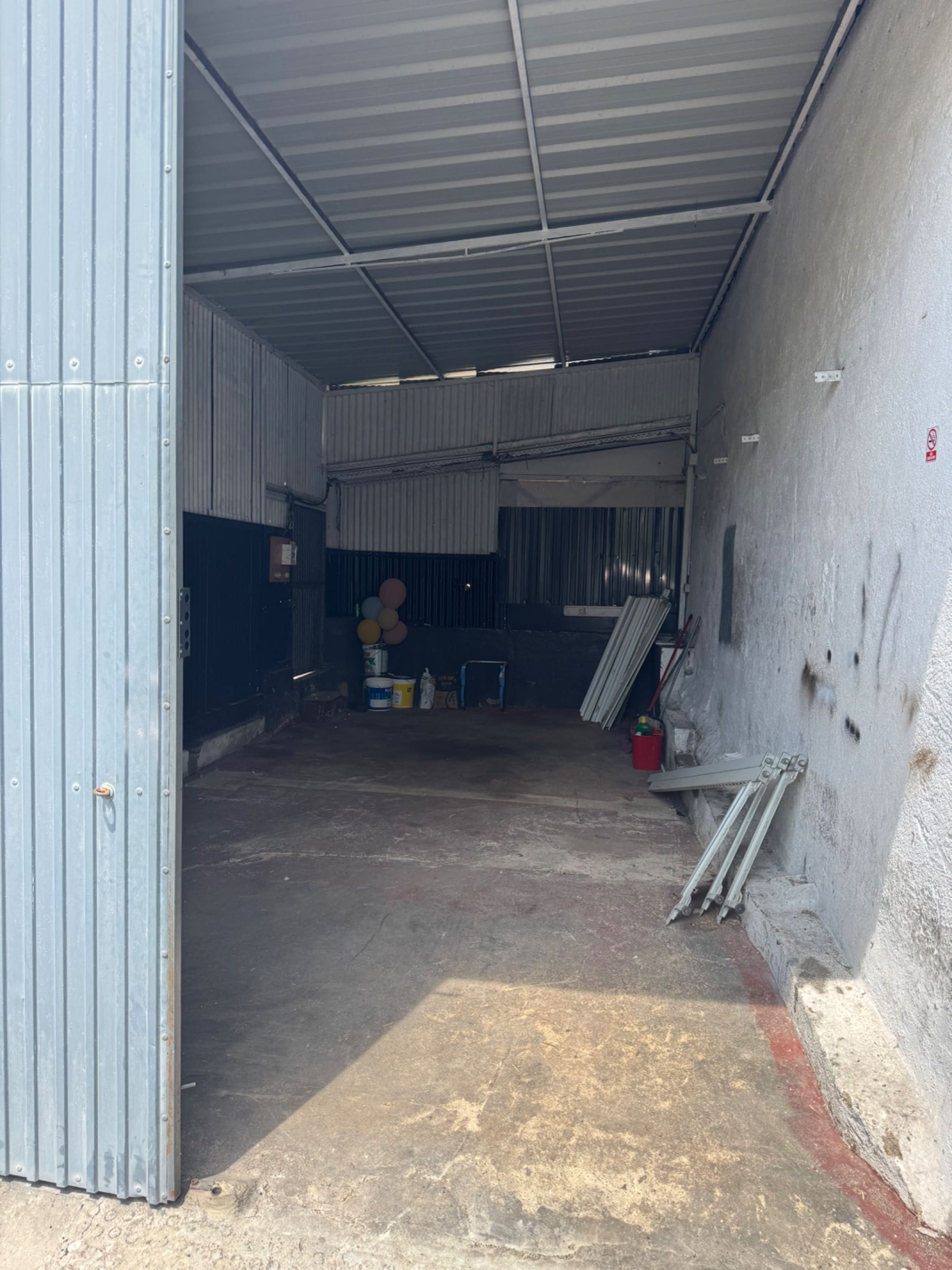 Armazém para arrendar 18m2