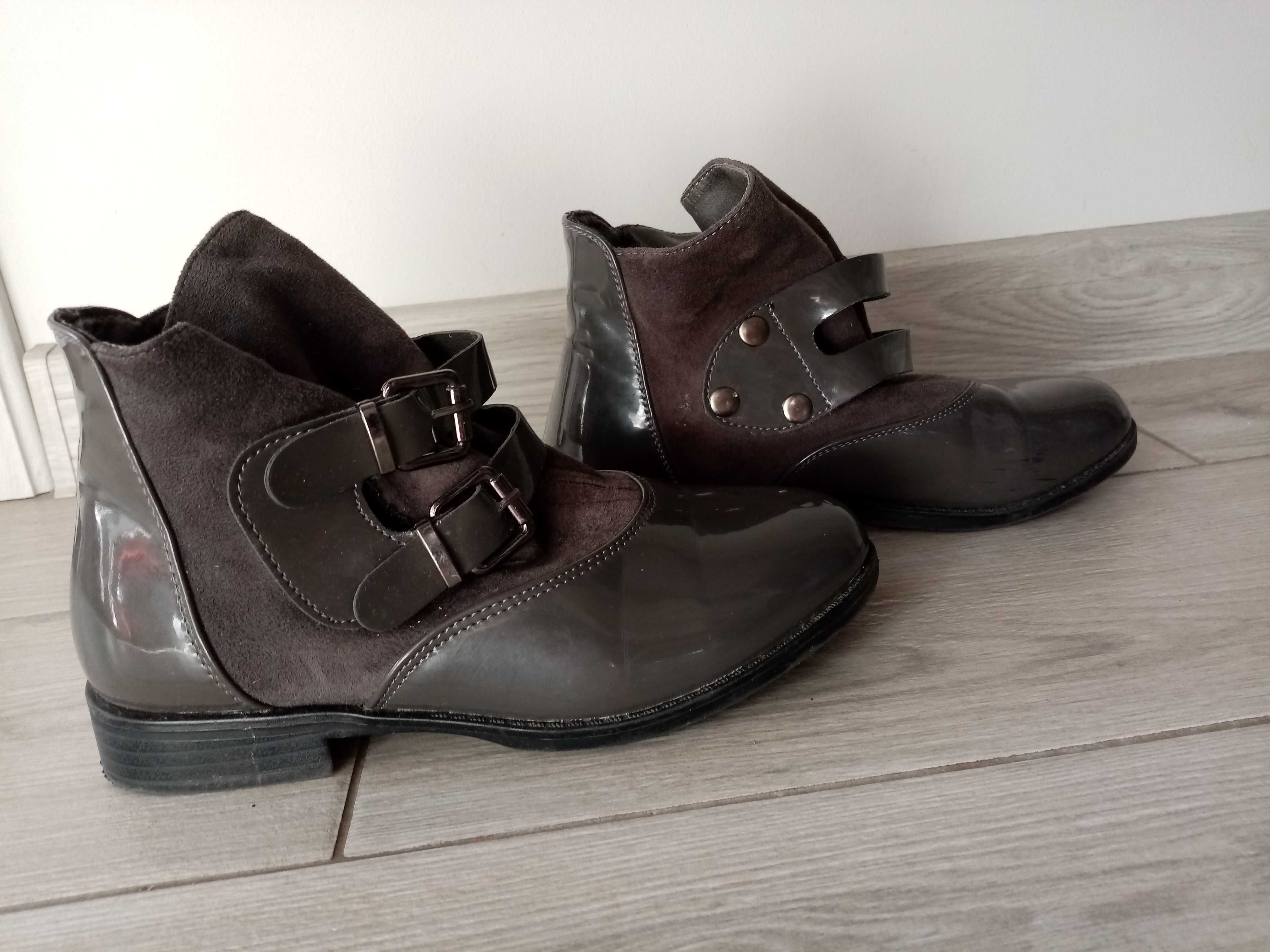 Buty przejściowe, jesienno-wiosenne dla dziewczynki, r. 32.