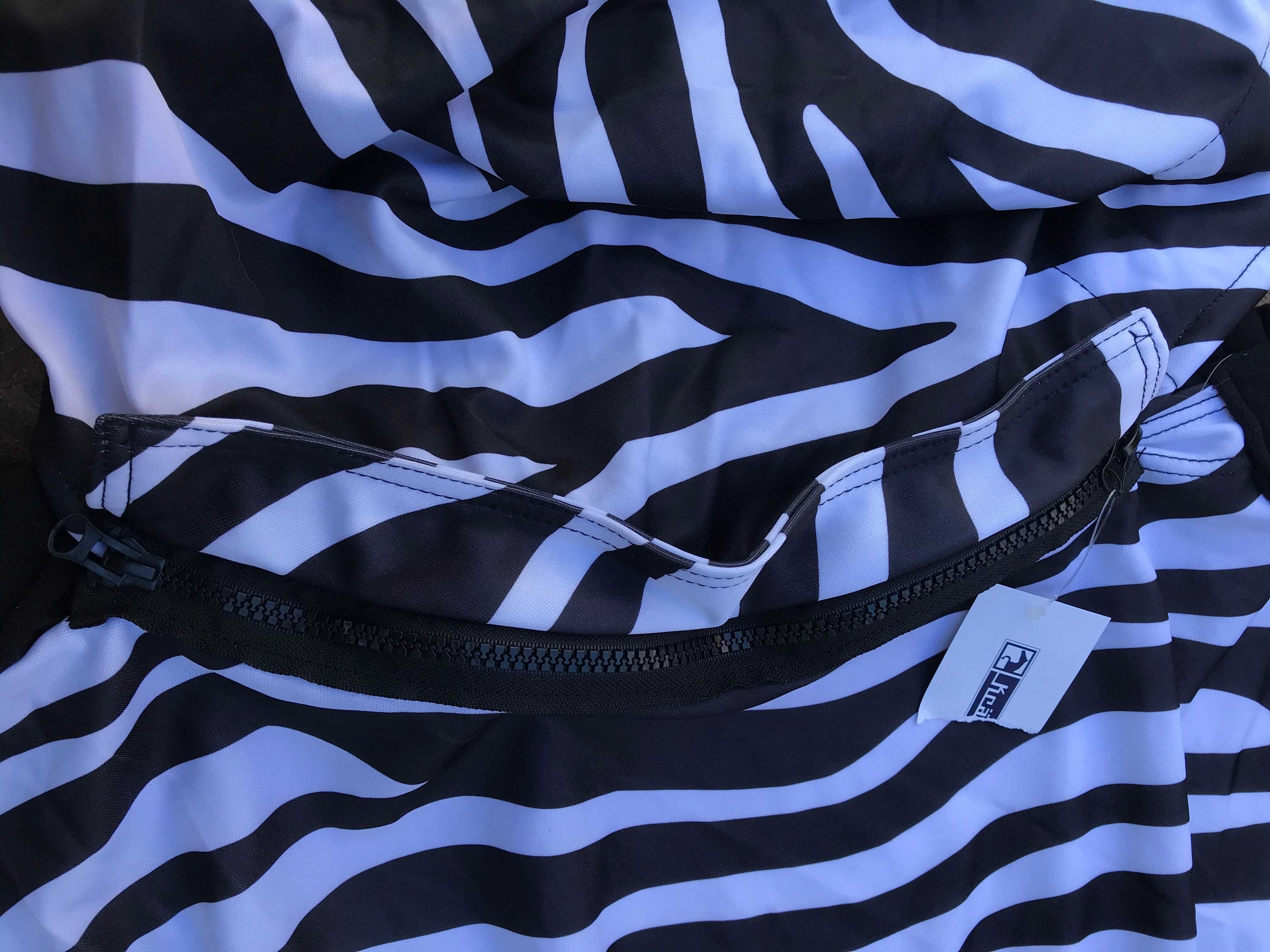 480B. Derka egzemowa Felix Buhler Zebra 125 cm
