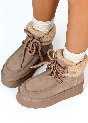 Зимові черевики жіночі