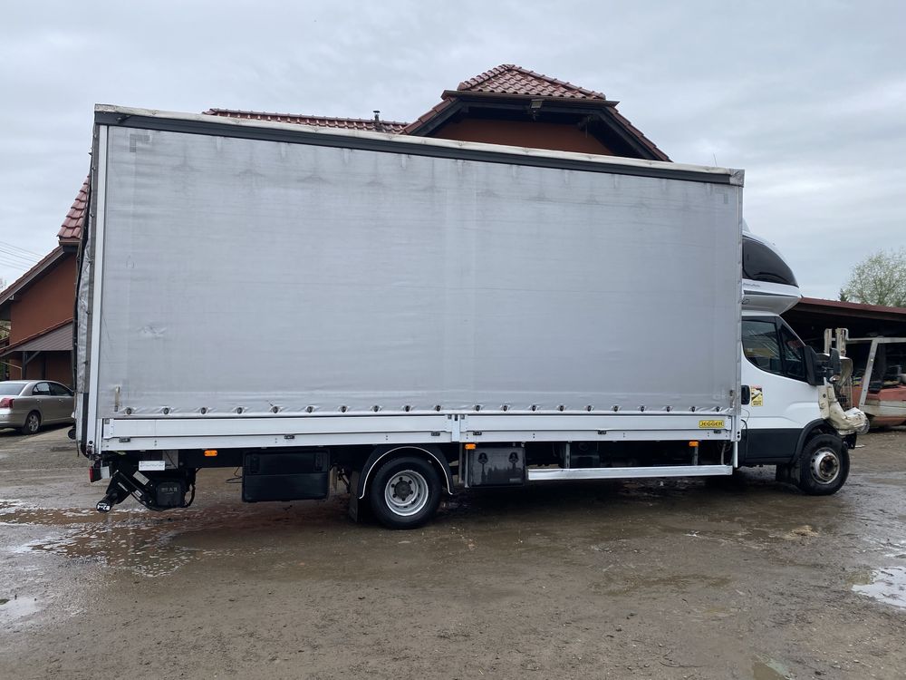 Zabudowa jegger plandeka z windą iveco daily