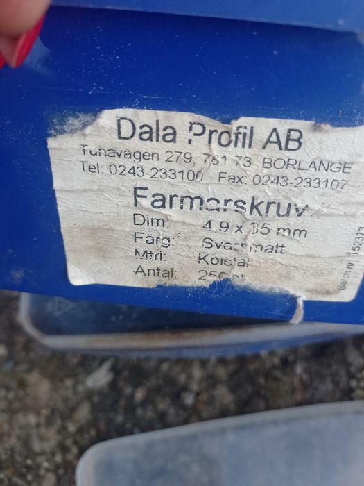 Taśma dekarska wkręty dekarskie