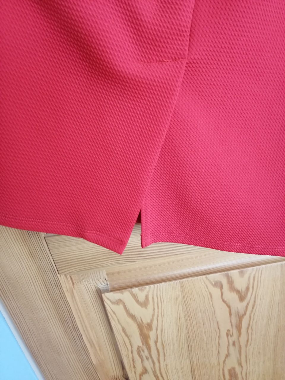 Czerwona sukienka midi  XL / 42