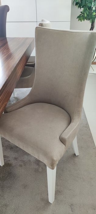 Mesa de jantar e 6 cadeiras