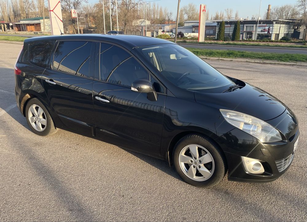 Renault Grand Scenic 3 1,9dci МКПП