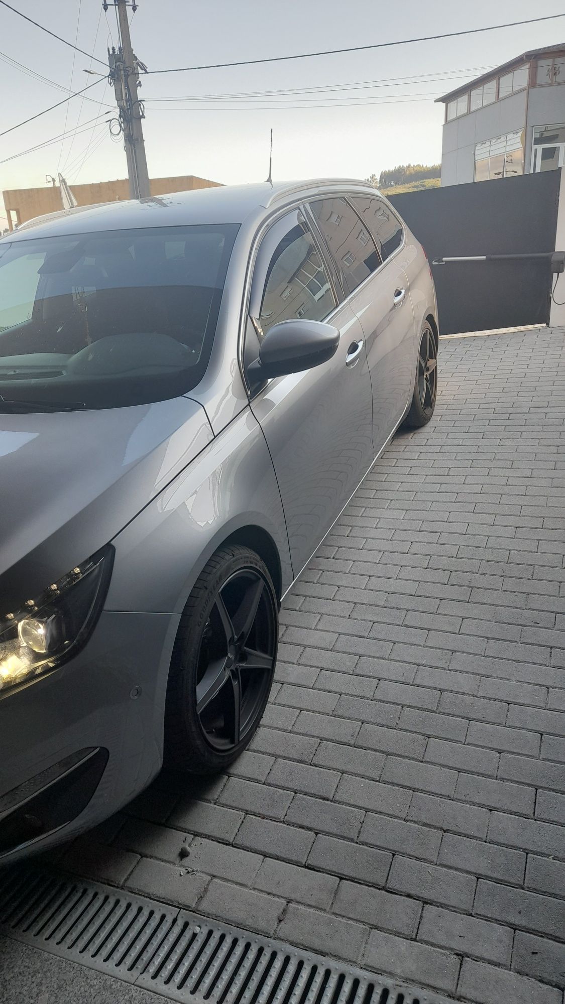 Vendo peugeot 308 sw allure