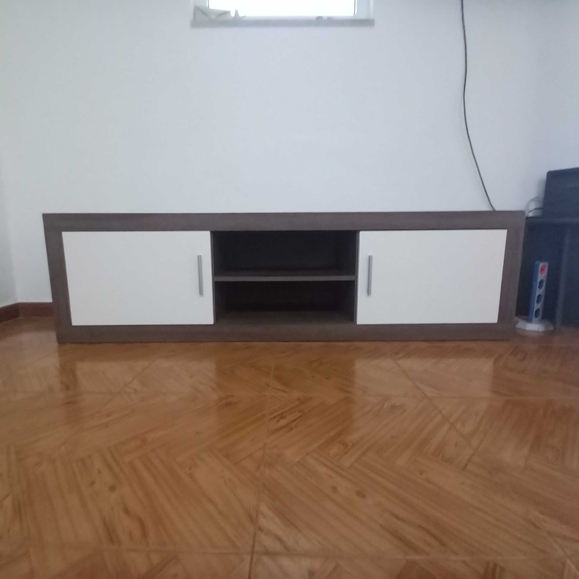Movel de Televisao