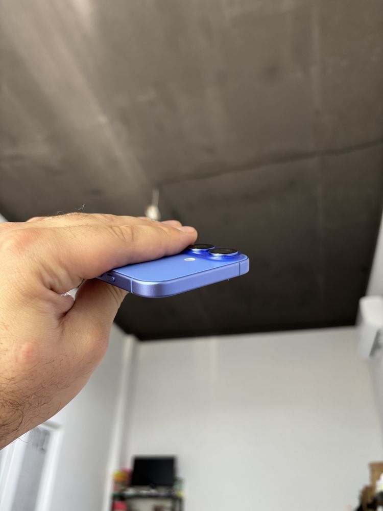 Apple iphone 16 128 gb айфон 16 НОВИЙ 100% акб