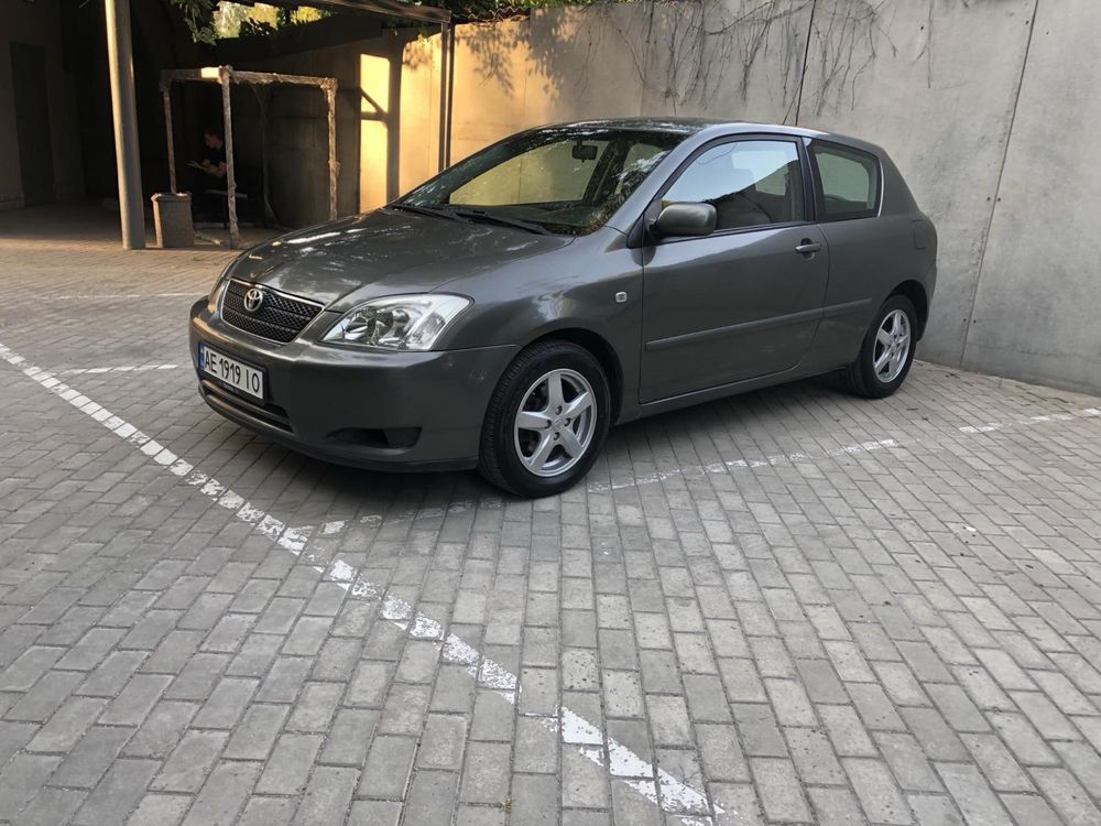 Продам Toyota Corolla 2.0