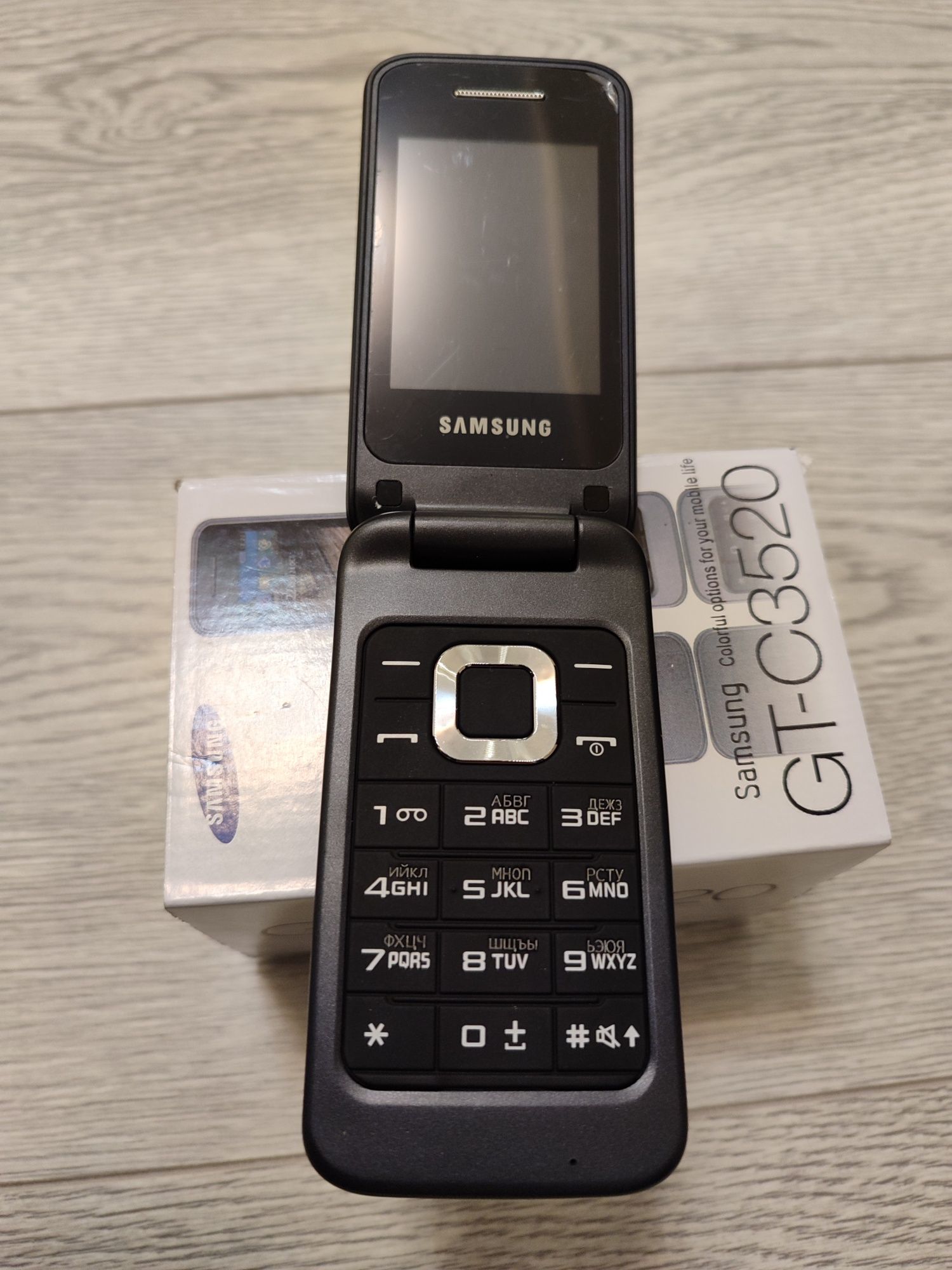 Мобильный телефон Samsung C3520 все цвета  раскладушка 800 мАч
