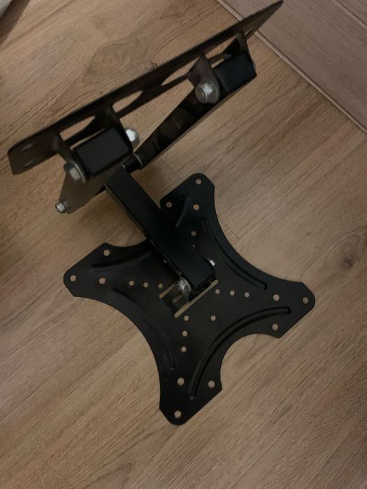 Кріплення для телевізора