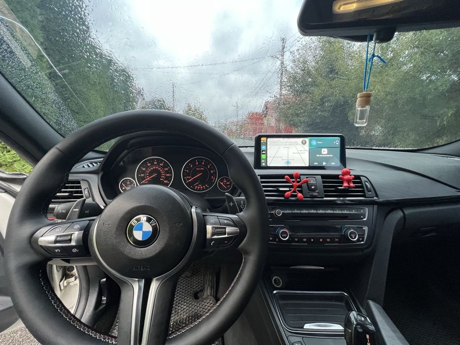 BMW f30 328i.