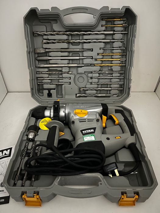 TITAN TTB631SDS  młotowiertarka SDS PLUS zestaw akcesoriów