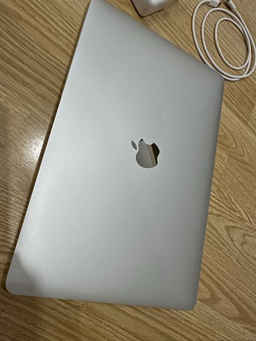 Apple Macbook Air m1 2020