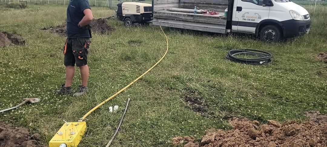 Przecisk pod drogami, chodnikami, kret