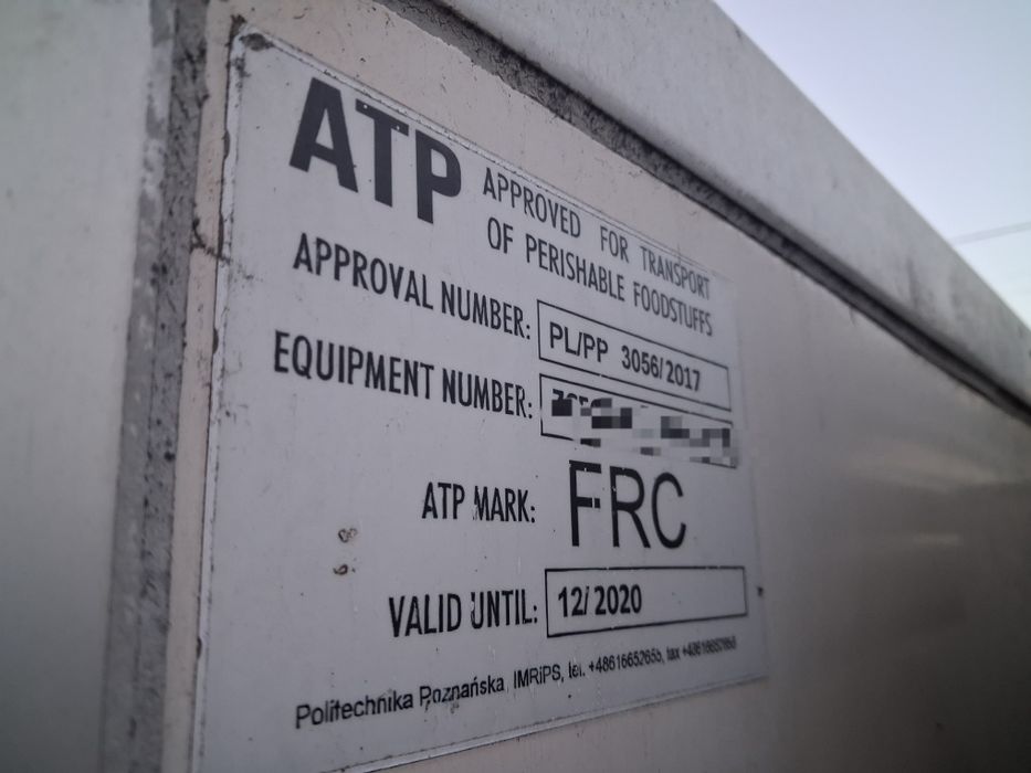 Zabudowa sciany 9 cm poly an izoterma chłodnia paka iveco daily