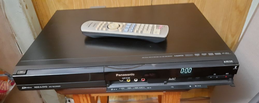 Рекордер Panasonic DMR-EH 58.