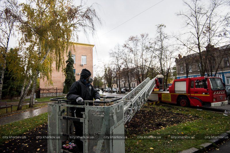Услуги автовышки 17, 22, 30, 32 метра. Аренда.