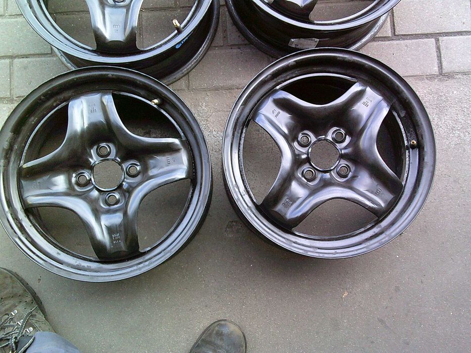 Felgi stalowe Opel 6J15 ET39 4x100 (czujniki+kołpaki)