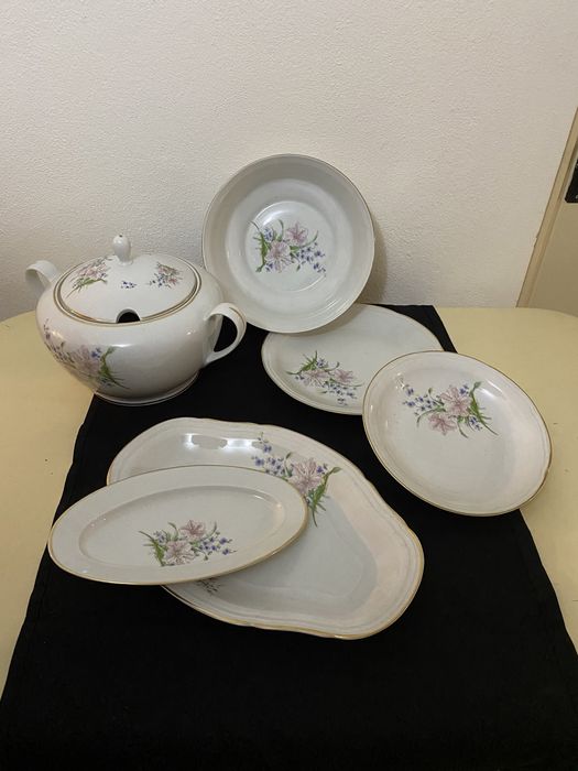 Conjunto de 12 peças de louça NOVO