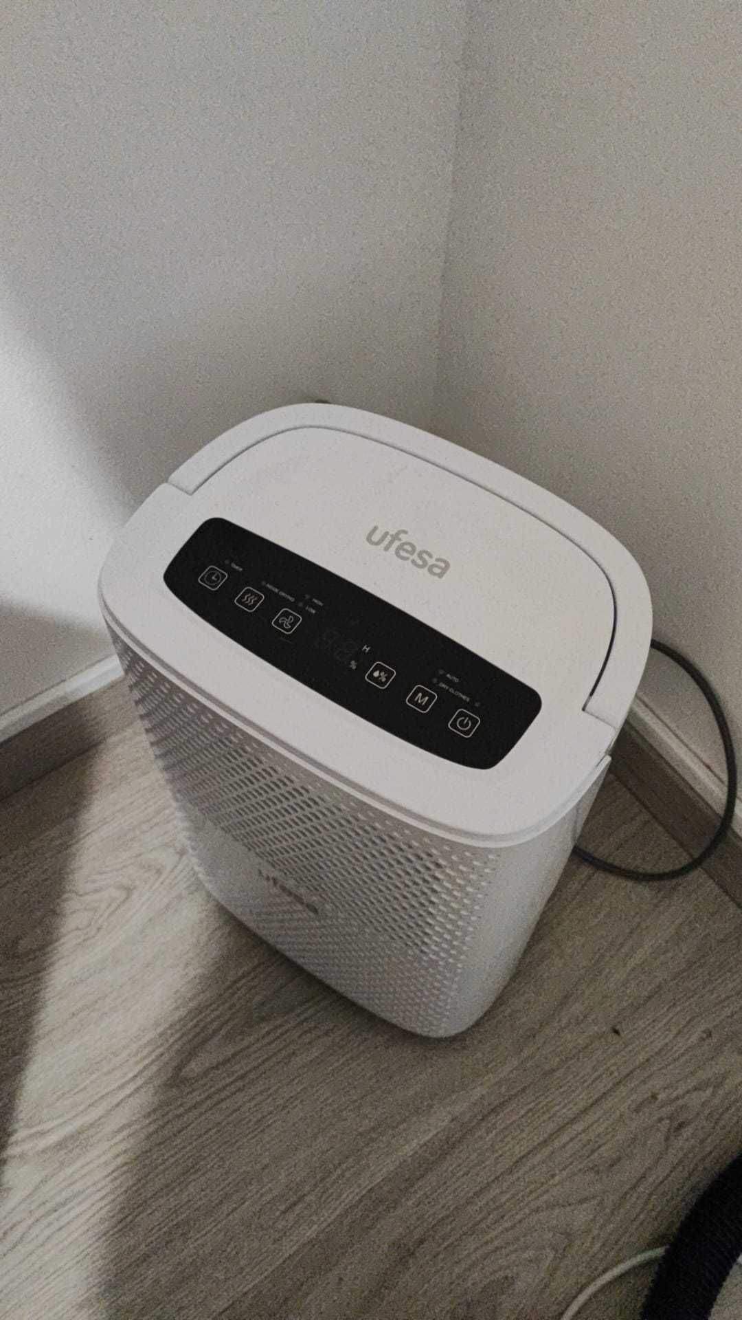 Desumidificador UFESA Branco