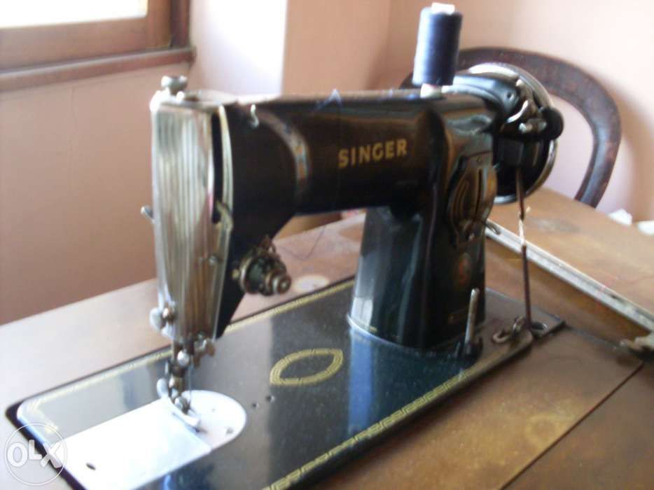 Máquina de costura singer