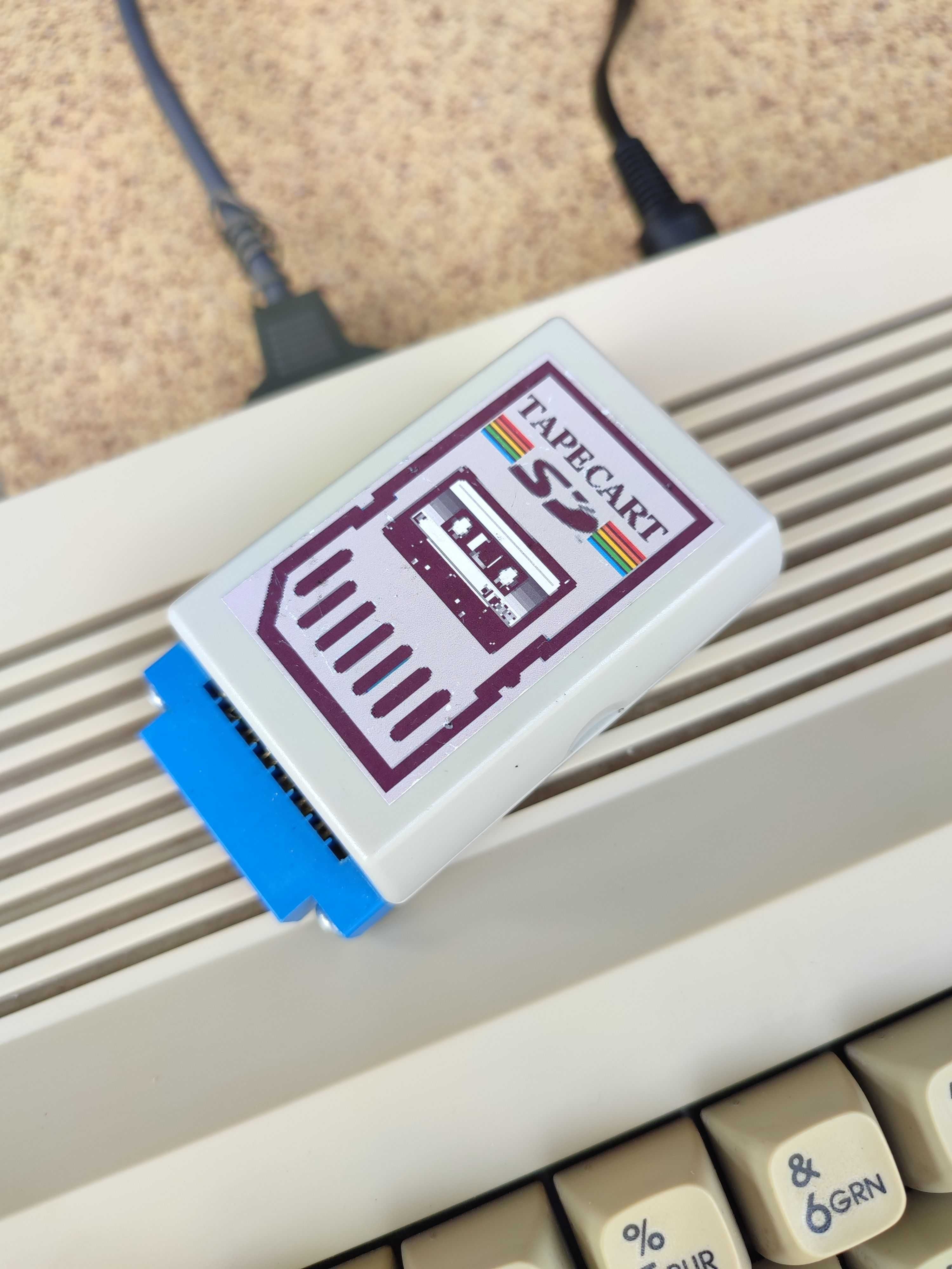 Commodore C64 pełny zestaw gry kartridż tapecart joystick magnetofon