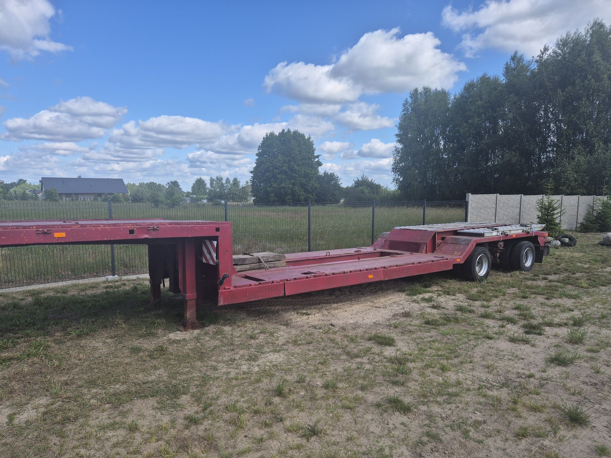 Naczepa niskopodwoziowa GENERAL TRAILERS