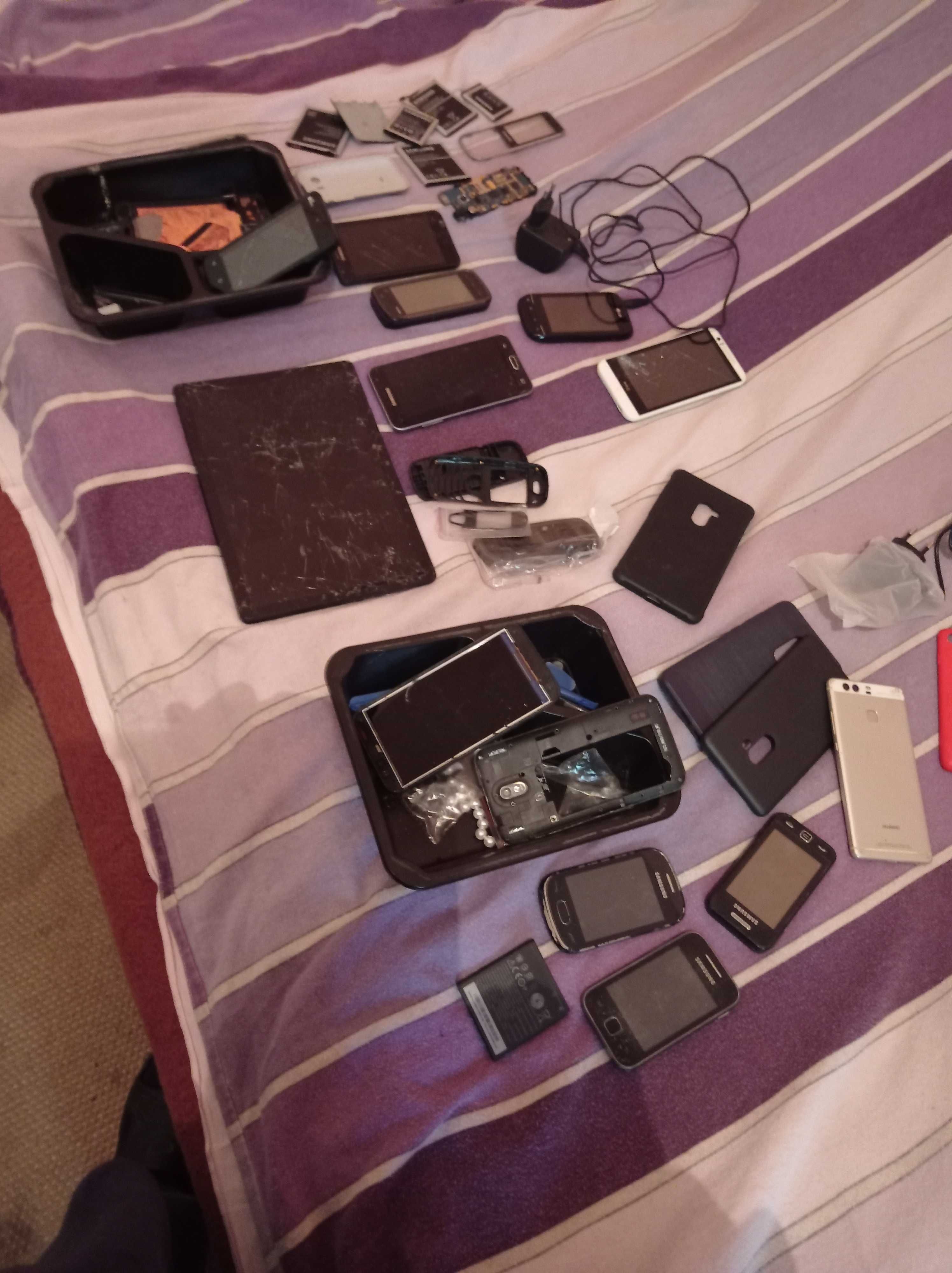Pakiet telefonów na części zamiana za kawe