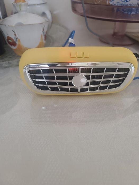 Блютуз, музикальна колонка